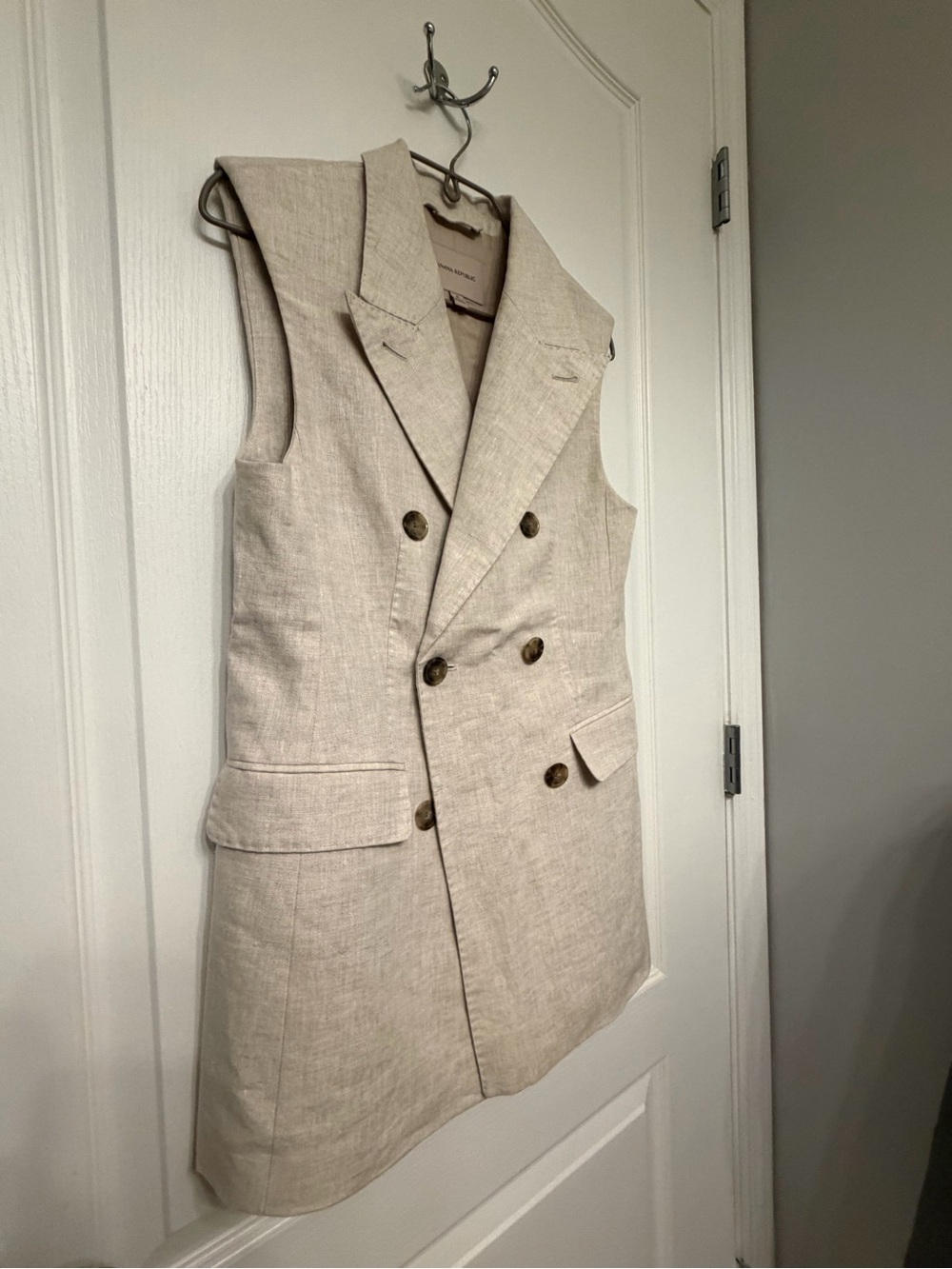 Gorgeous NWOT Banana Republic Double-Breasted Linen Vest Light Beige- Size 0